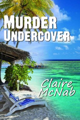 Murder Undercover (Denise Cleever Series Book 1) (8965)