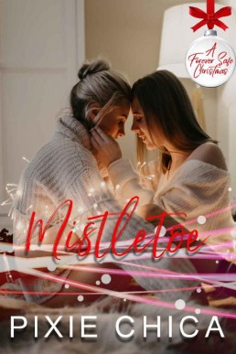 Mistletoe_ North Pole Love Book 1 (14061)