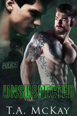 Unsuspected (Undercover Book 2) (667)