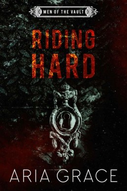 Riding Hard_ Contemporary MM Romanc (4432)