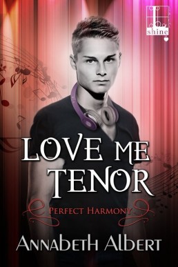 Love Me Tenor (Perfect Harmony #2)