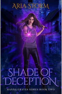 Shade of Deception (Hannah Graves #2)