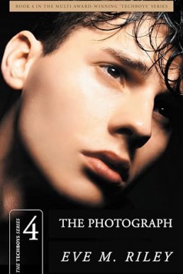 The Photograph (Techboys 4)